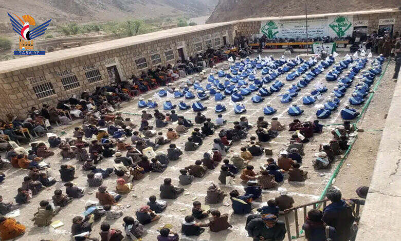 شبكة حقوقية: مراكز الحوثيين الصيفية معسكرات مغلقة يُشرف عليها إيرانيون وتهدف لإطالة أمد الحرب