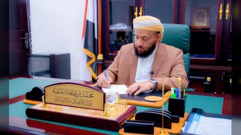 وزير الأوقاف والارشاد يعلن بدء تفويج حجاج اليمن الأسبوع المقبل