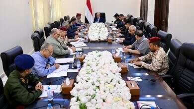 رئيس مجلس القيادة يعقد اجتماعا باللجنة الأمنية العليا