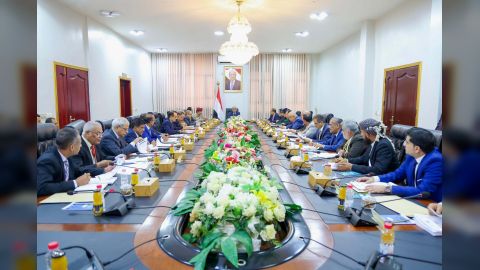 مجلس الوزراء يقف امام الأوضاع الاقتصادية والخدمية ويتخذ عدد من القرارات