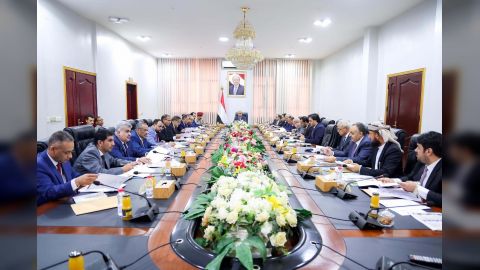 مجلس الوزراء يقف امام الوضع الاقتصادي والخدمي ويتخذ عدد من القرارات