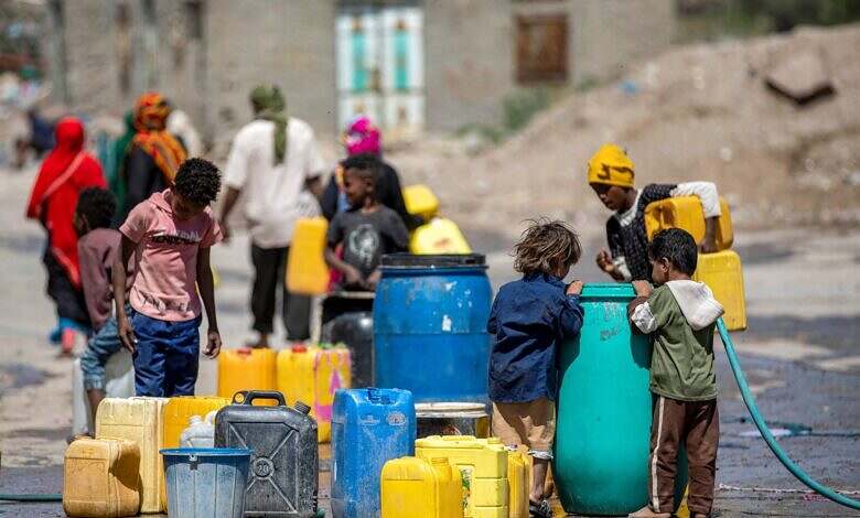 الأمم المتحدة: اتفاق بين السلطة المحلية بتعز والحوثيين على إدارة إمدادات المياه لأول مرة منذ عقد