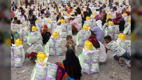 الغذاء العالمي يستأنف توزيع المساعدات الغذائية الطارئة في مناطق سيطرة الحوثيين نهاية الشهر الجاري
