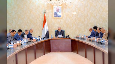 اللجنة العليا للموارد السيادية والمحلية تبحث الوضع الاقتصادي والتدابير اللازمة لتفعيل المؤسسات الإيرادية