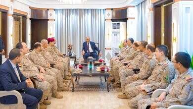 اللواء الزُبيدي يترأس اجتماعاً لرئاسة هيئة الأركان العامة وعدد من هيئات ودوائر وزارة الدفاع