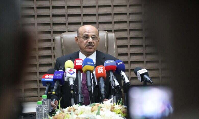 محافظ البنك المركزي: غداً استقبال طلبات المصارفة والتحويل من رجال الأعمال والشركات والمؤسسات التجارية