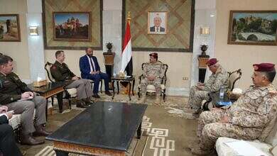 وزير الدفاع يبحث مع الملحق العسكري الامريكي جهود مكافحة التهريب