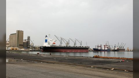 تقرير أممي: موانئ الحوثيين تشهد تراجعاً غير مسبوق في الواردات الأساسية