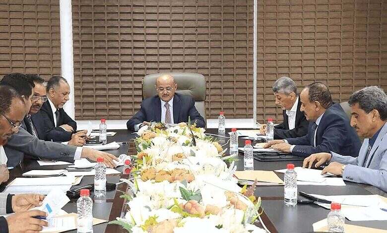 لجنة تمويل الواردات تناقش نتائج التعامل مع طلبات الاستيراد بمختلف أنواعها