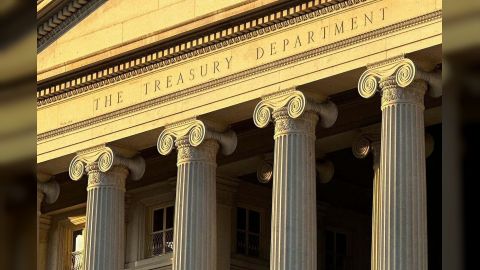 واشنطن تعلن أكبر حزمة عقوبات على شبكات الحوثيين للتمويل والتهريب