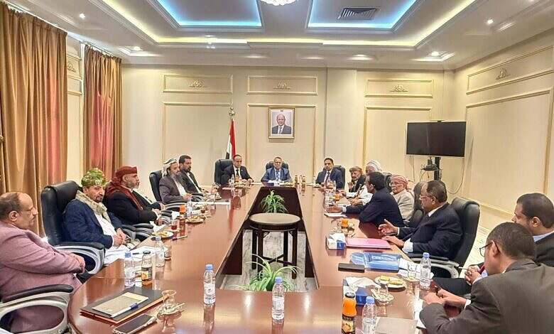 هيئة رئاسة مجلس الشورى تؤكد على تعزيز وحدة الصف الوطني والقضاء على الانقلاب الحوثي