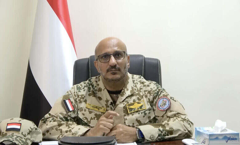 طارق صالح يشيد بالجهود الأمنية والتفاعل الشعبي في تثبيت الاستقرار بمدينة تعز