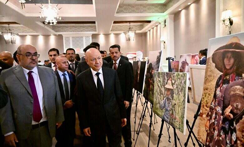 رئيس مجلس القيادة يفتتح في نيويورك المعرض اليمني للكتاب والفنون التشكيلية والفوتوغرافية