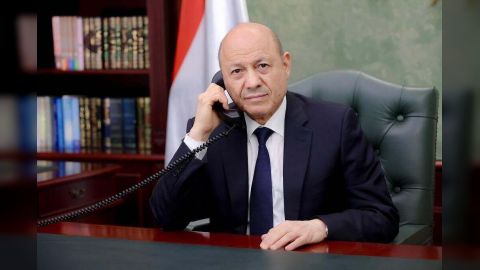 رئيس مجلس القيادة يوجه بتخليد ذكرى الشهيدة افتهان المشهري