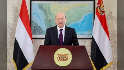 رئيس مجلس القيادة يؤكد الالتزام بالشراكة الوطنية والثقة الكاملة بتحقيق النصر في معركة الخلاص الوطني