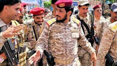 إصابة قائد اللواء الخامس حرس رئاسي واستشهاد اثنين من مرافقيه غرب تعز