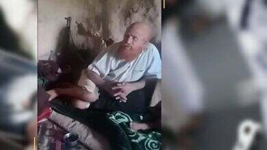 إب.. مليشيا الحوثي تقتل شيخاً مسناً وتخطف عدداً من أبنائه بالقفر