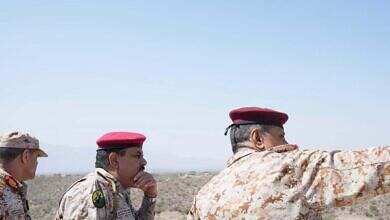 وزير الدفاع يطلع على جاهزية جبهات محور الضالع