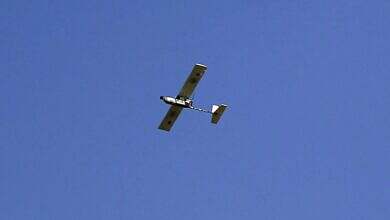 استشهاد جندي وإصابة أربعة آخرين في هجوم حوثي مُسيّر غربي شبوة