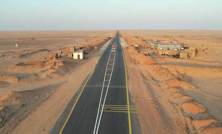 البرنامج السعودي يُنجز 91 كيلومتراً من مشروع توسعة وإعادة تأهيل طريق العبر