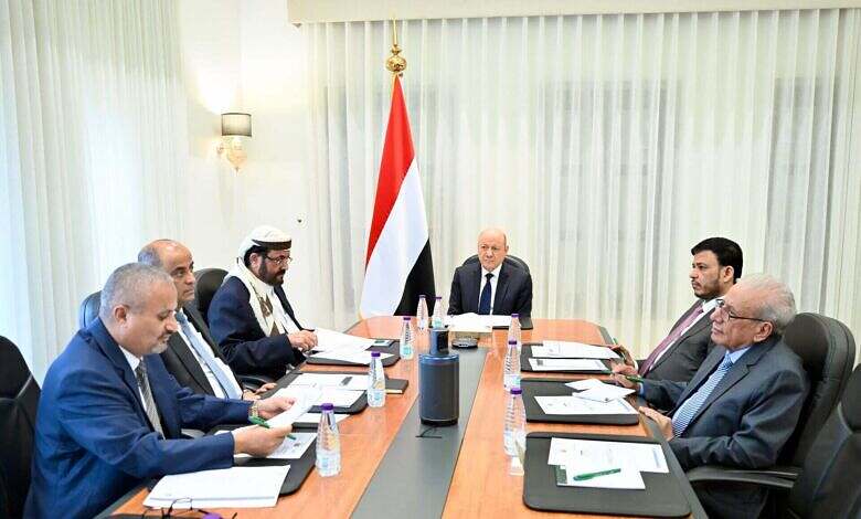 مجلس القيادة يستمع الى تقرير رئيس الوزراء بشأن مستوى التقدم في مسار الإصلاحات