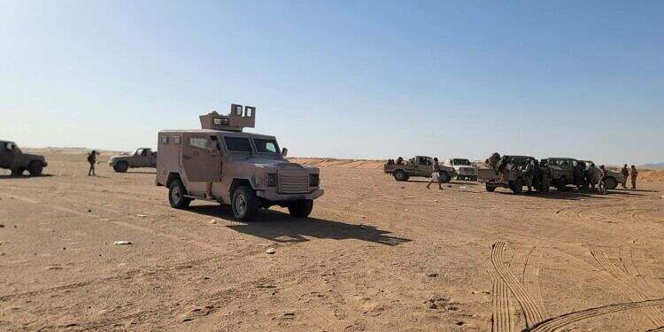 قوات الجيش تكسر هجوماً حوثياً في قطاع جواس بالجوف