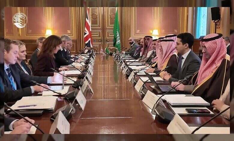 السعودية وبريطانيا تُطلقان مساعدات إنسانية عاجلة لليمن بقيمة 10 ملايين دولار