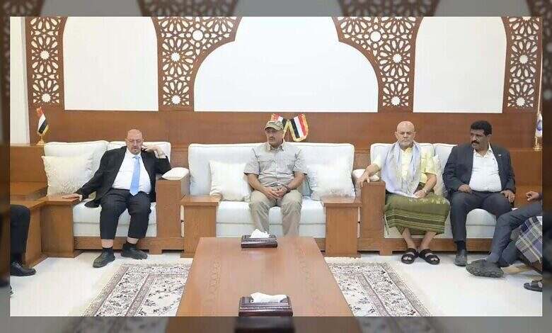 طارق صالح يؤكد على وحدة المقاومة الوطنية لتحرير اليمن