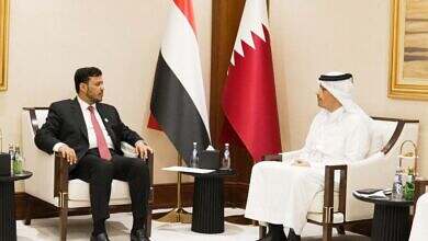 عضو مجلس القيادة الدكتور عبدالله العليمي يلتقي رئيس مجلس الوزراء وزير الخارجية القطري