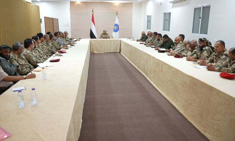 طارق صالح: الحوثي يعيش ارتباكاً داخلياً والقبائل لن تكون إلا في صف الجمهورية