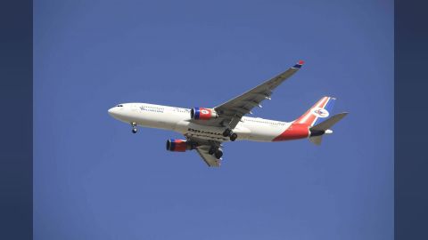 استئناف الرحلات الجوية في مطار عدن الدولي