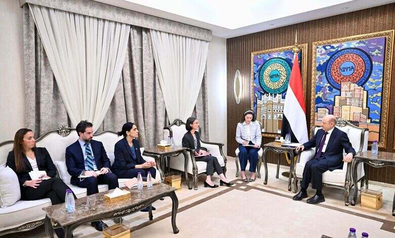 أمريكا وبريطانيا تؤكدان التزامهما بأمن واستقرار اليمن ودعم المجلس الرئاسي وحكومته الشرعية