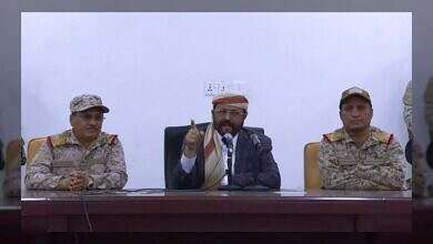 عضو مجلس القيادة العرادة يعقد لقاءً رسمياً وشعبياً موسعاً بمأرب