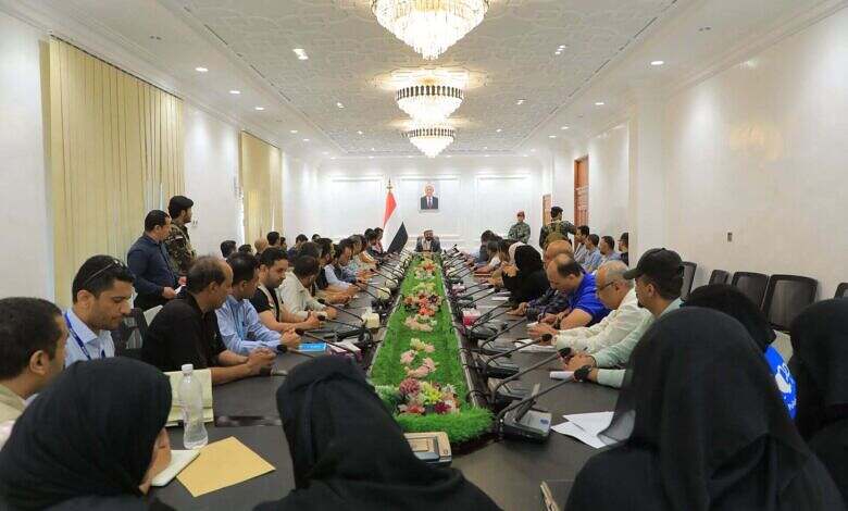 العرادة يترأس اجتماعاً تنسيقياً لشركاء العمل الإنساني في مأرب