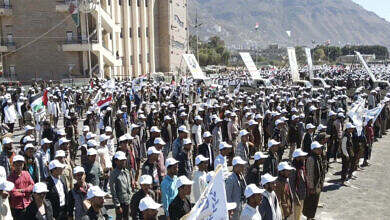 الحديدة.. مليشيا الحوثي تُجبر طلاب كلية تربية زبيد على حضور دورات طائفية