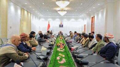 العرادة يلتقي قيادات فروع الأحزاب السياسية في مأرب