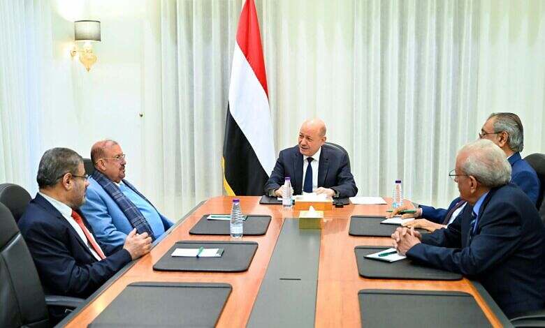 العليمي يشيد بموقف مجلس النواب الداعم لجهود خفض التصعيد في المحافظات الشرقية