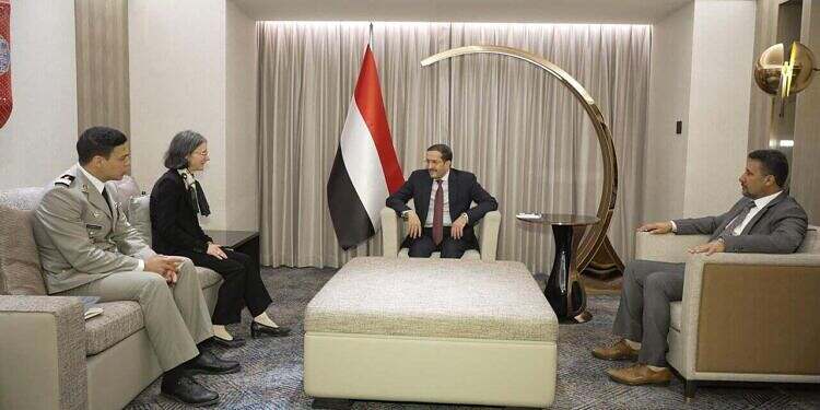 مجلي يناقش مع السفيرة الفرنسية مستجدات الأوضاع في اليمن