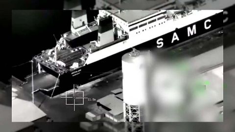 قيادة التحالف توضح ملابسات دخول سفينتين إلى ميناء المكلا