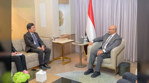 عضو مجلس القيادة طارق صالح يبحث مع السفارة الصينية مستجدات الأوضاع في اليمن