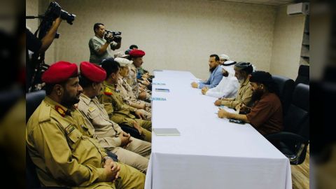 اجتماع يناقش خطة إعادة تموضع المعسكرات خارج عدن