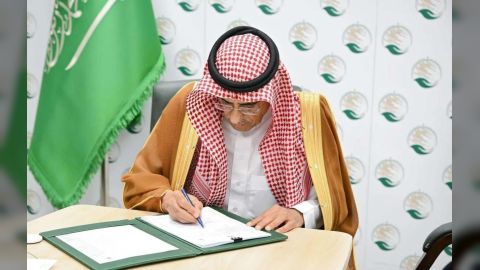 مركز الملك سلمان للإغاثة يوقع اتفاقية لتشغيل مركز الجعدة الصحي بمحافظة حجة