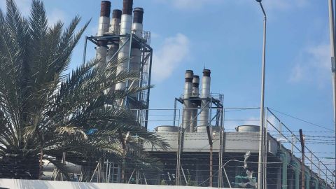 كهرباء عدن تعيد تشغيل عدد من محطات التوليد بعد توفير دفعة وقود إسعافية بدعم سعودي