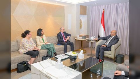 عضو مجلس القيادة طارق صالح يبحث مع السفير الألماني مستجدات الأوضاع في اليمن