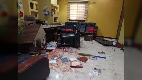 مسلحو الانتقالي يقتحمون مقر صحيفة عدن الغد ويعتدون على طاقمها