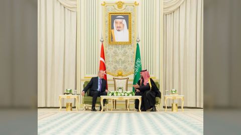 السعودية وتركيا تؤكدان دعمهما لوحدة اليمن وسيادته ورفض أي محاولات لزعزعة أمنه واستقراره