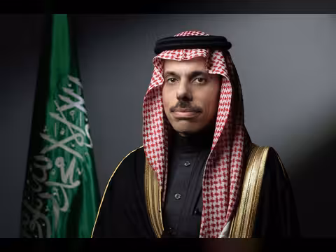 السعودية: على إيران مراجعة حساباتها ودول الخليج لن تقبل الابتزاز