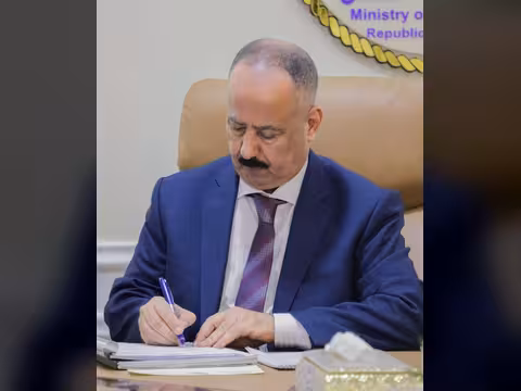 وزير النقل يوجه برفع الجاهزية والتنسيق بين الجهات المختصة في منفذ الوديعة لضمان استمرارية العمل