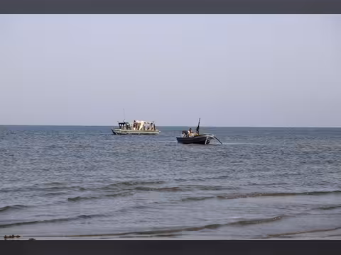 كيف قد يتحول اليمن إلى مركز لانتشار السلاح في البحر الأحمر والقرن الأفريقي؟