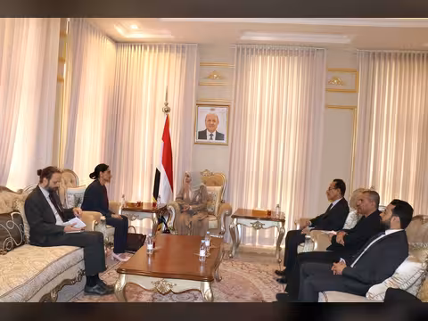 وزيرة التخطيط تبحث مع السفيرة البريطانية تعزيز الشراكة التنموية والمؤسسية